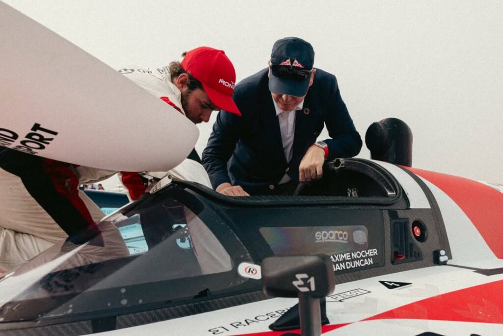 Prince Albert II travels to Jeddah to support Team Monaco at the E1 Electric Boat Series